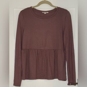 BUNDLE 4/$12💥 
Babydoll style shirt. Size large.